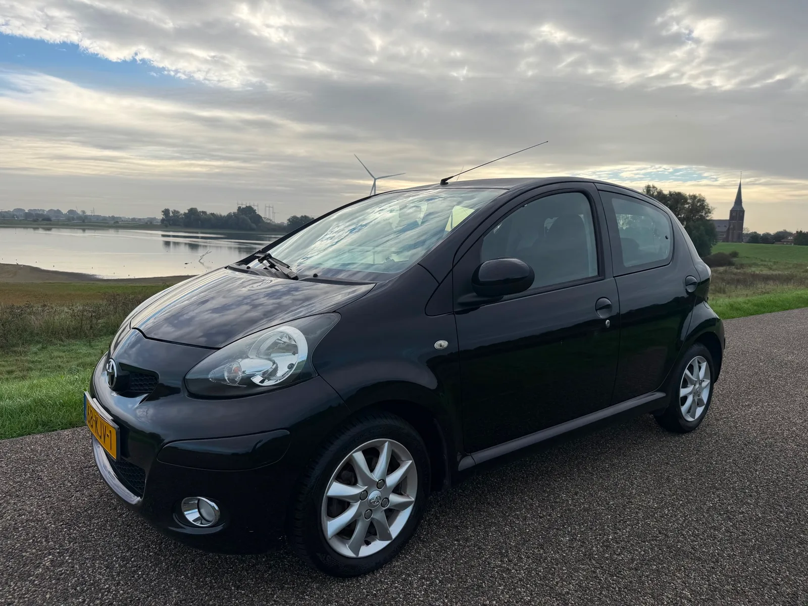 Toyota Aygo (2010) — foto 1