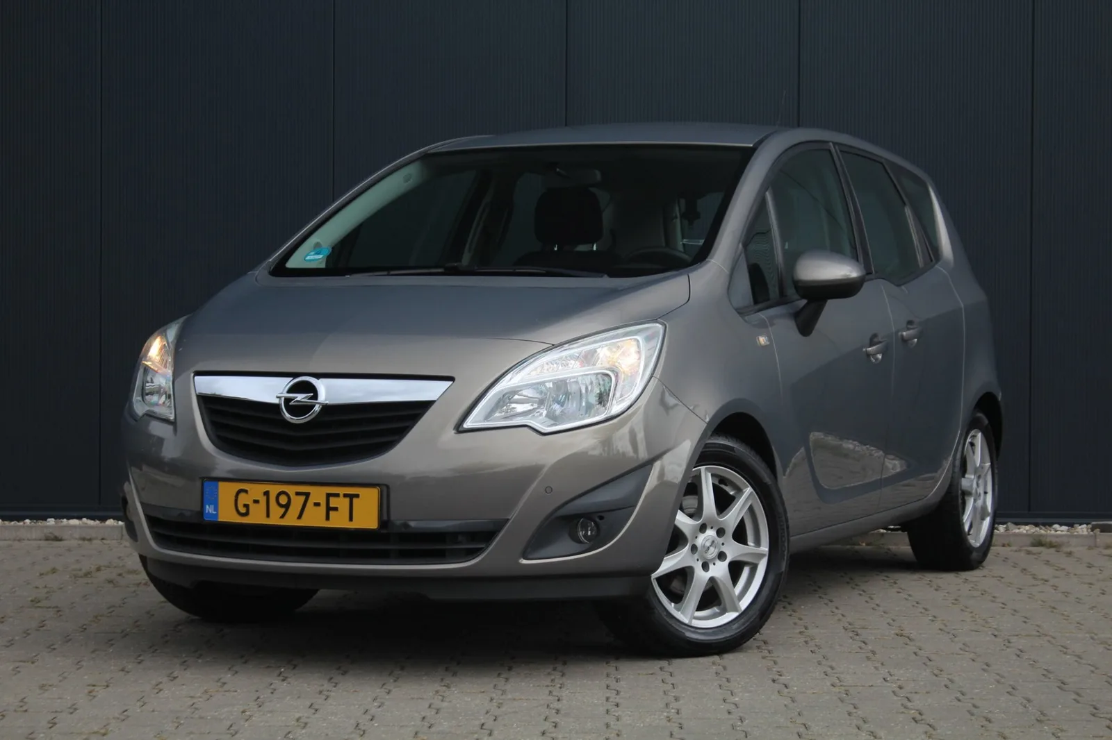 Opel Meriva (2011) — foto 1