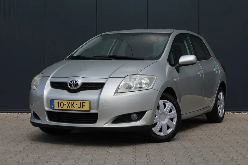 Toyota Auris (2007)