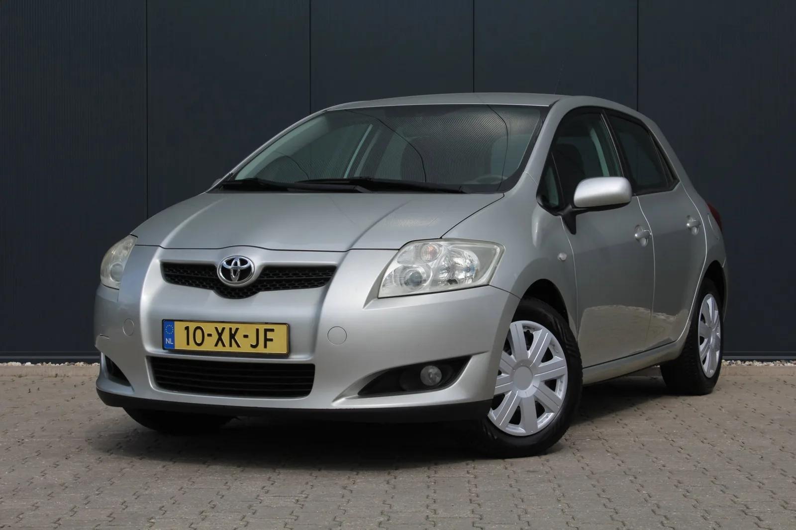 Toyota Auris (2007) — foto 1