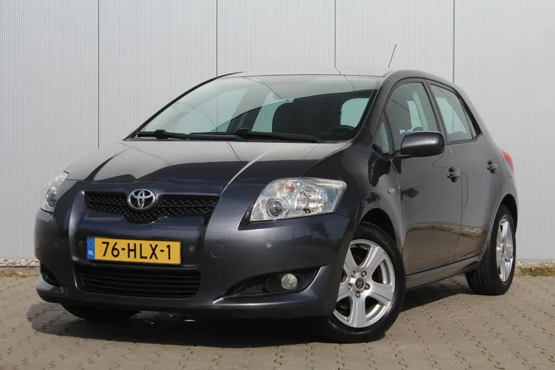 Toyota Auris (2009)