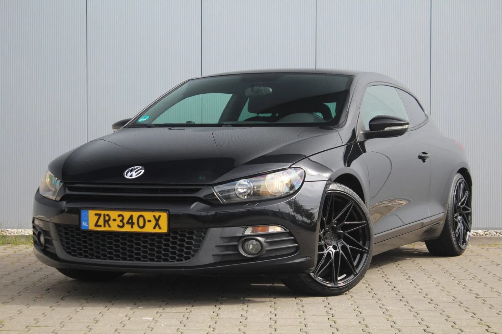 Volkswagen Scirocco (2011) — foto 1
