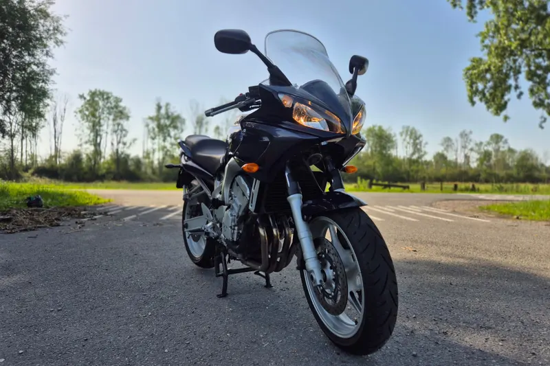 Yamaha FZ6 (2004)