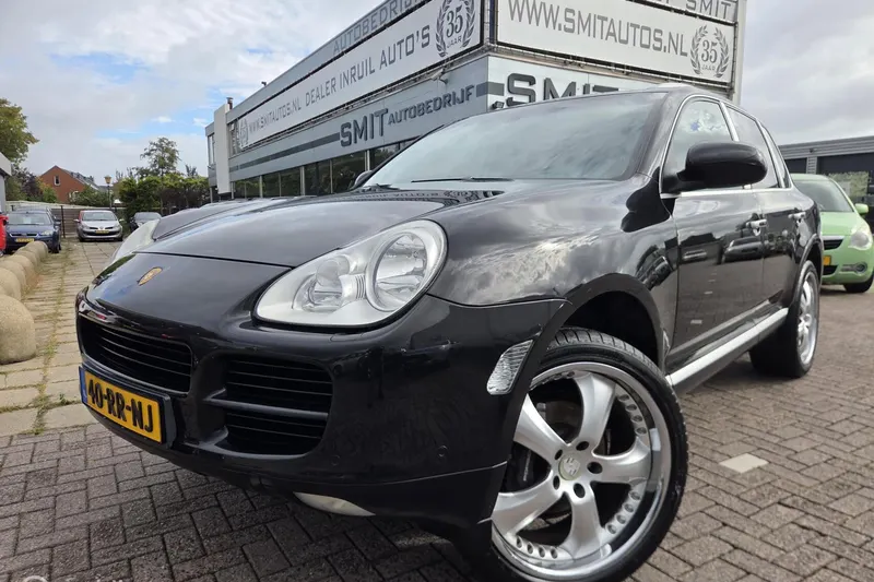 Porsche Cayenne (2005)