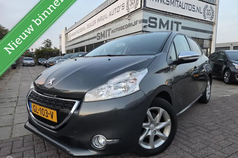 Peugeot 208 (2015)