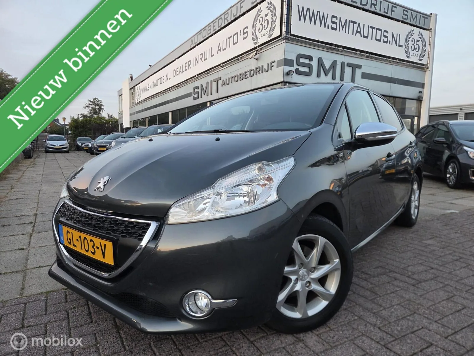 Peugeot 208 (2015) — foto 1
