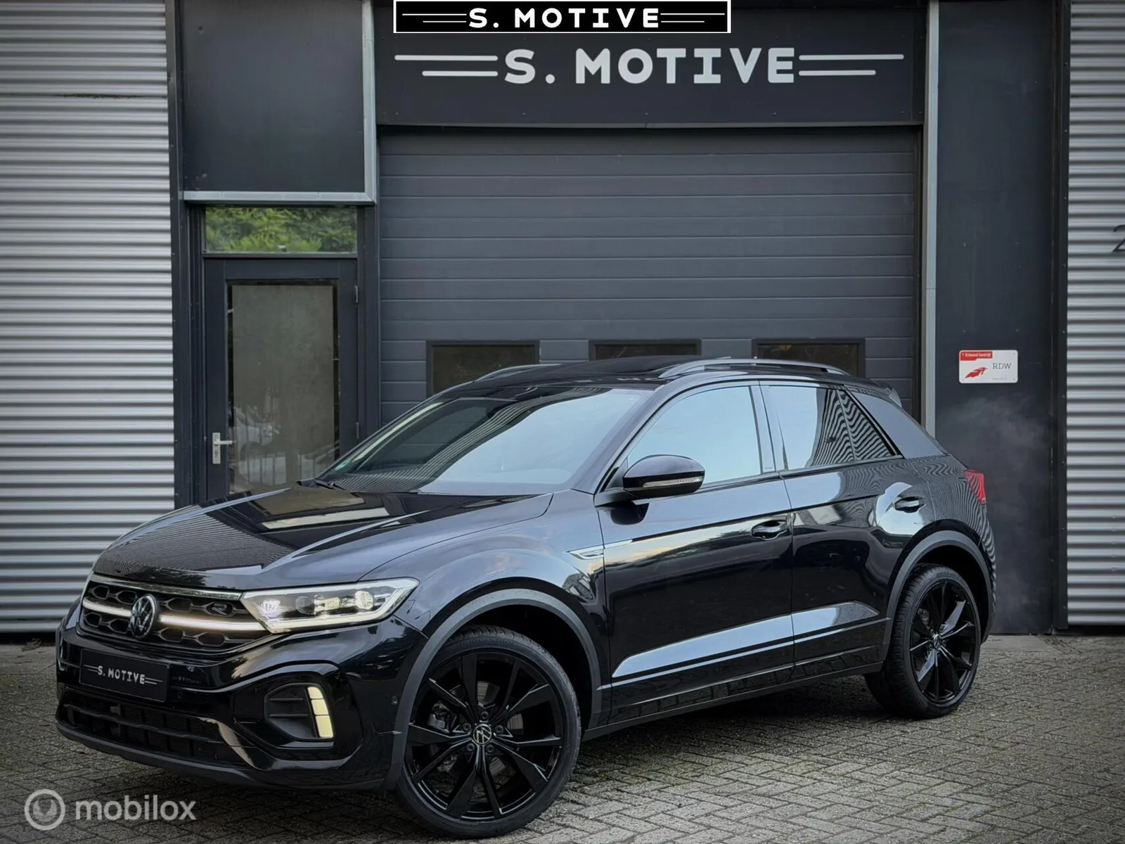 Volkswagen T-Roc (2024) — foto 1