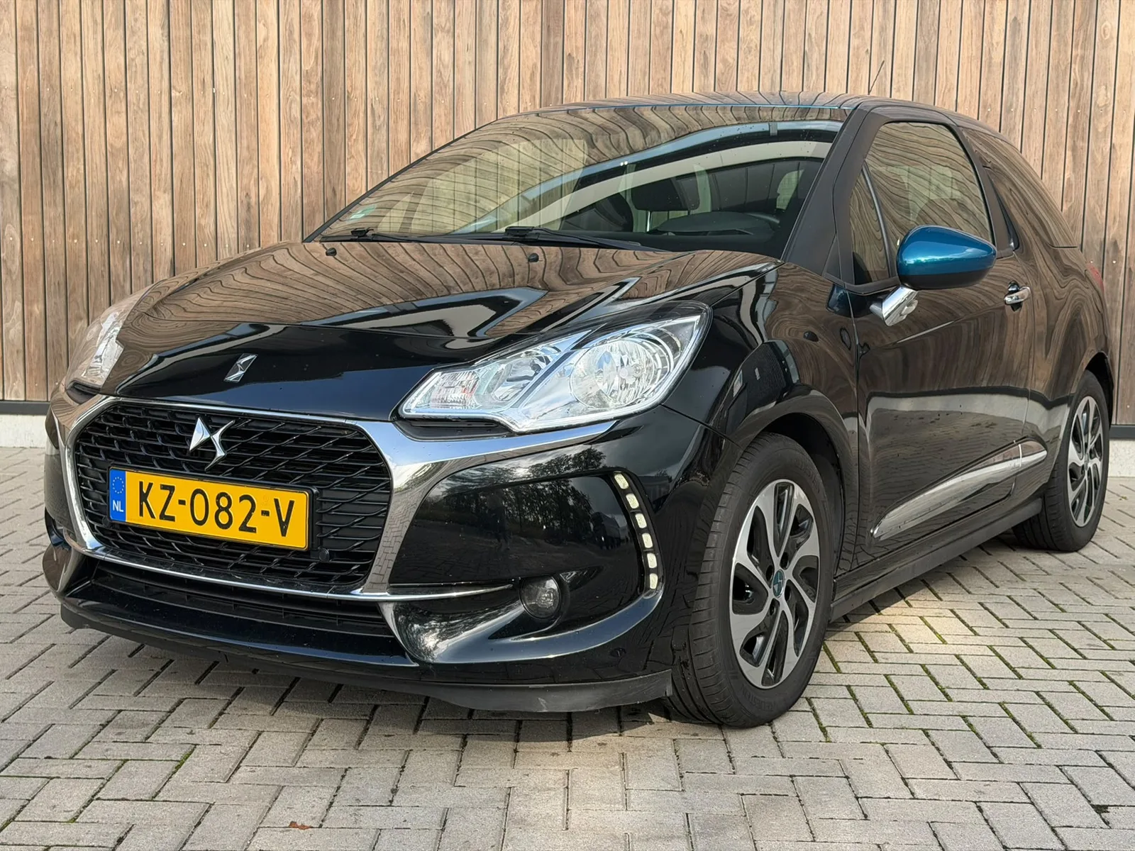 DS 3 (2017) — foto 1