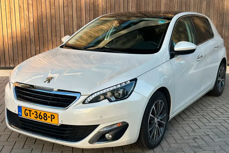 Peugeot 308 (2015)