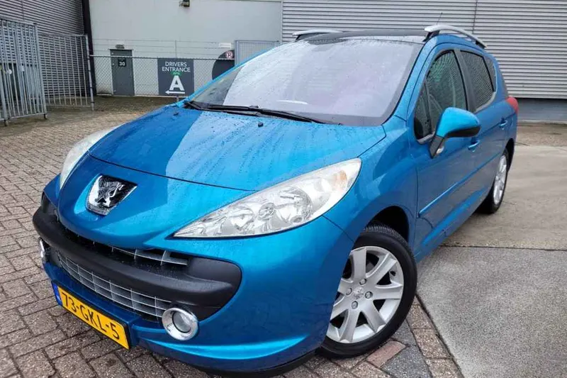 Peugeot 207 (2008)