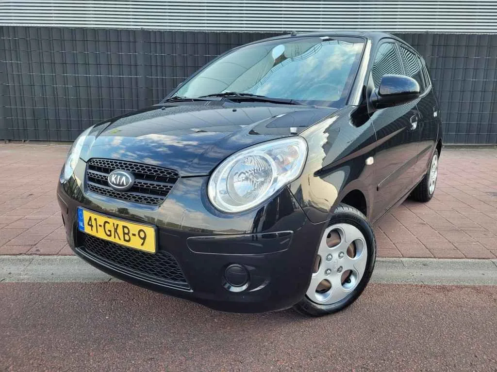Kia Picanto (2008) — foto 1
