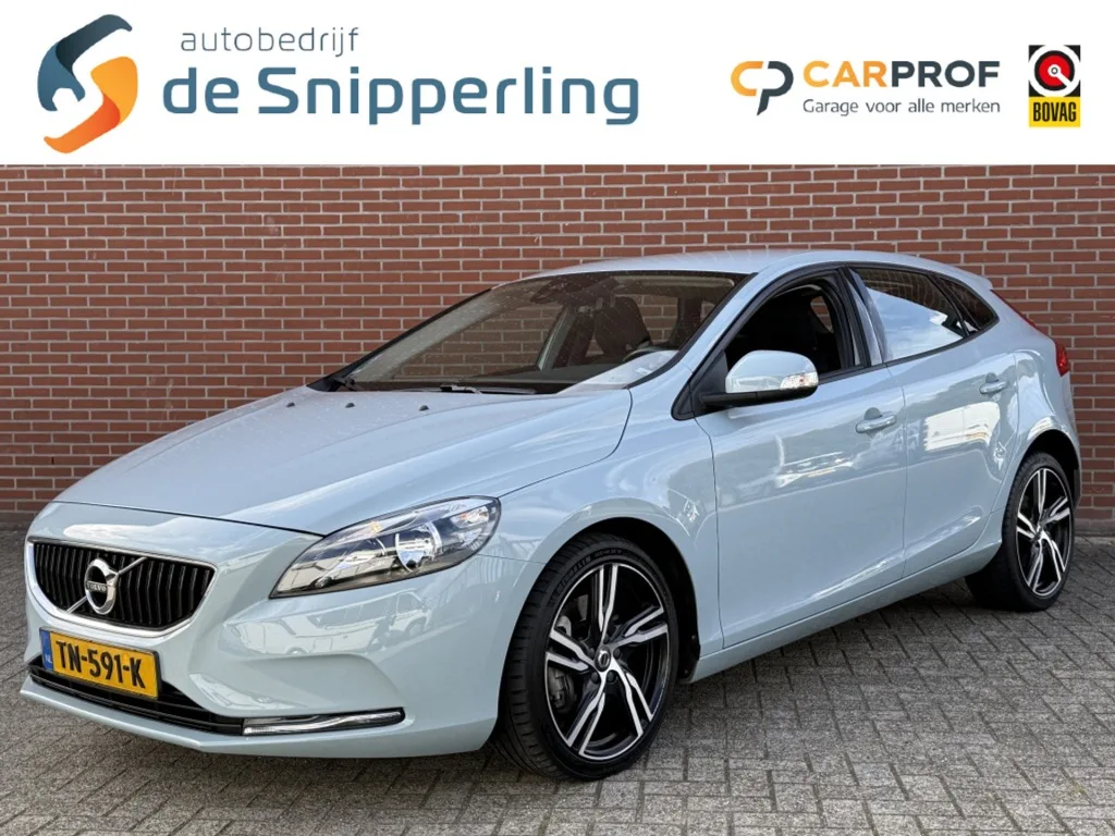 Volvo V40 (2018) — foto 1