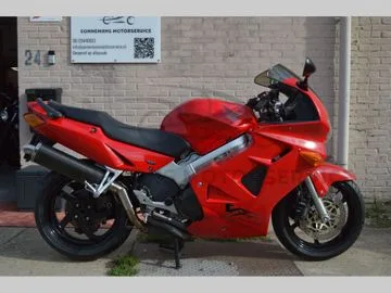 Honda VFR 800 FI (2000) — foto 1