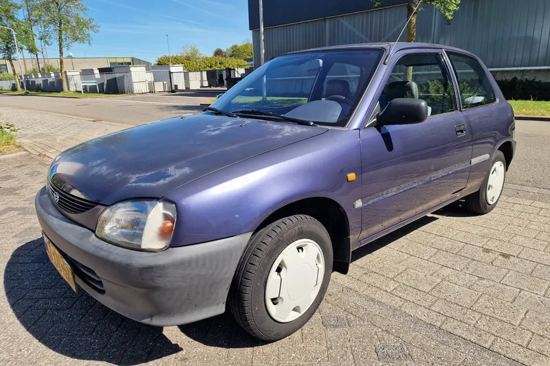 Daihatsu Charade (1998)
