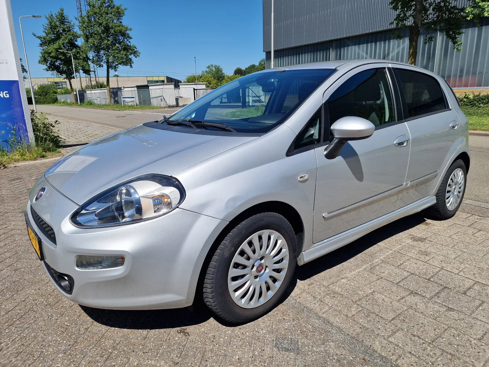 Fiat Punto (2014) — foto 1