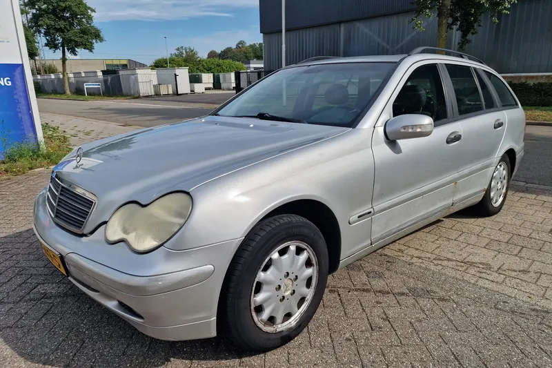 Mercedes-Benz C-Klasse (2001)