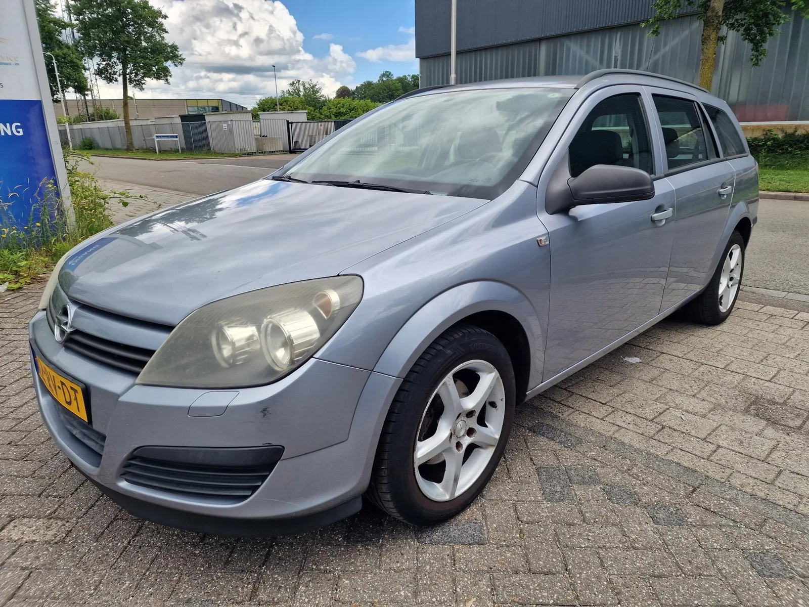 Opel Astra (2005) — foto 1