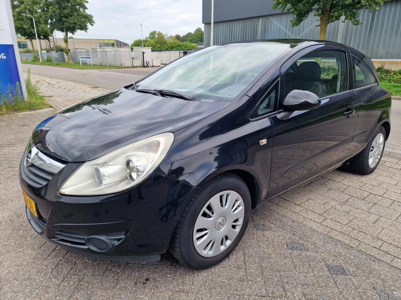 Opel Corsa (2007) — foto 1