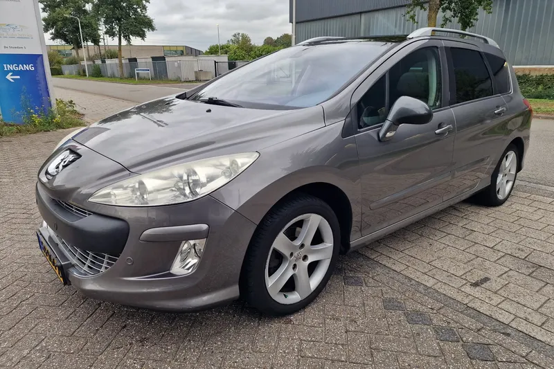 Peugeot 308 (2009)