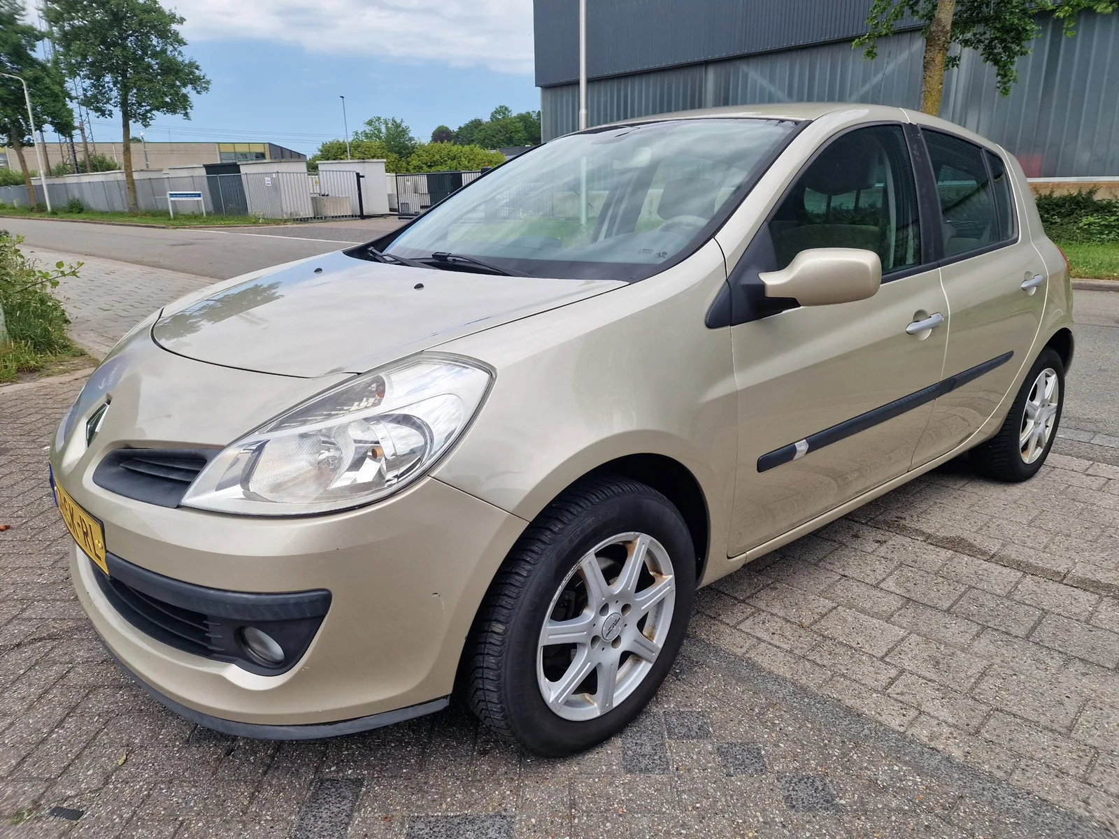 Renault Clio (2006) — foto 1