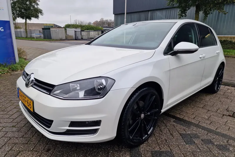 Volkswagen Golf (2013)