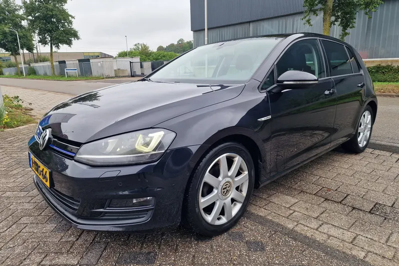 Volkswagen Golf (2014)