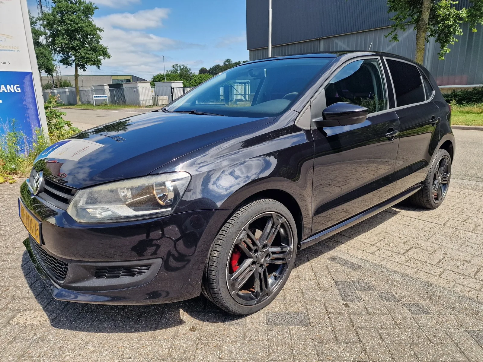 Volkswagen Polo (2009) — foto 1