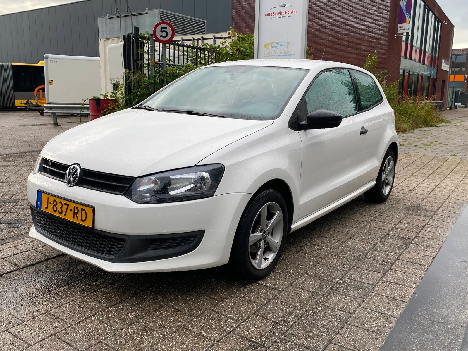 Volkswagen Polo (2010) — foto 1