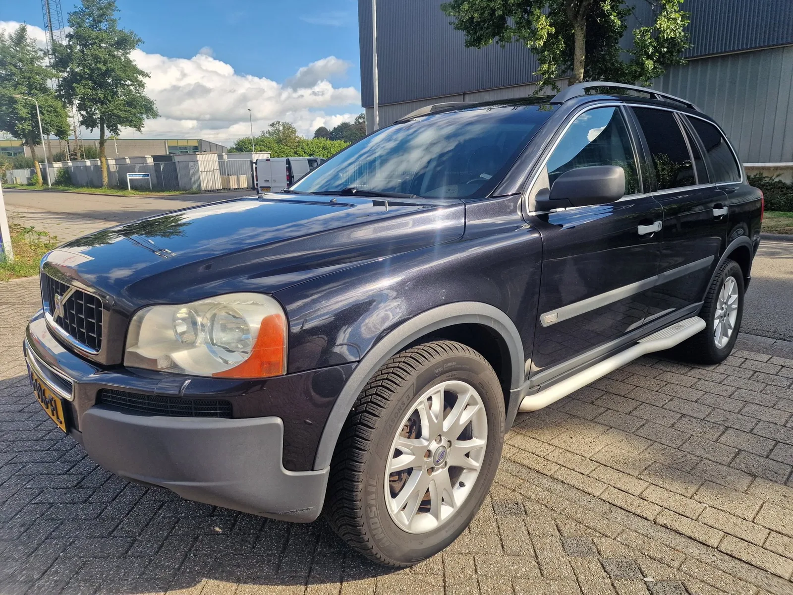 Volvo XC90 (2004) — foto 1