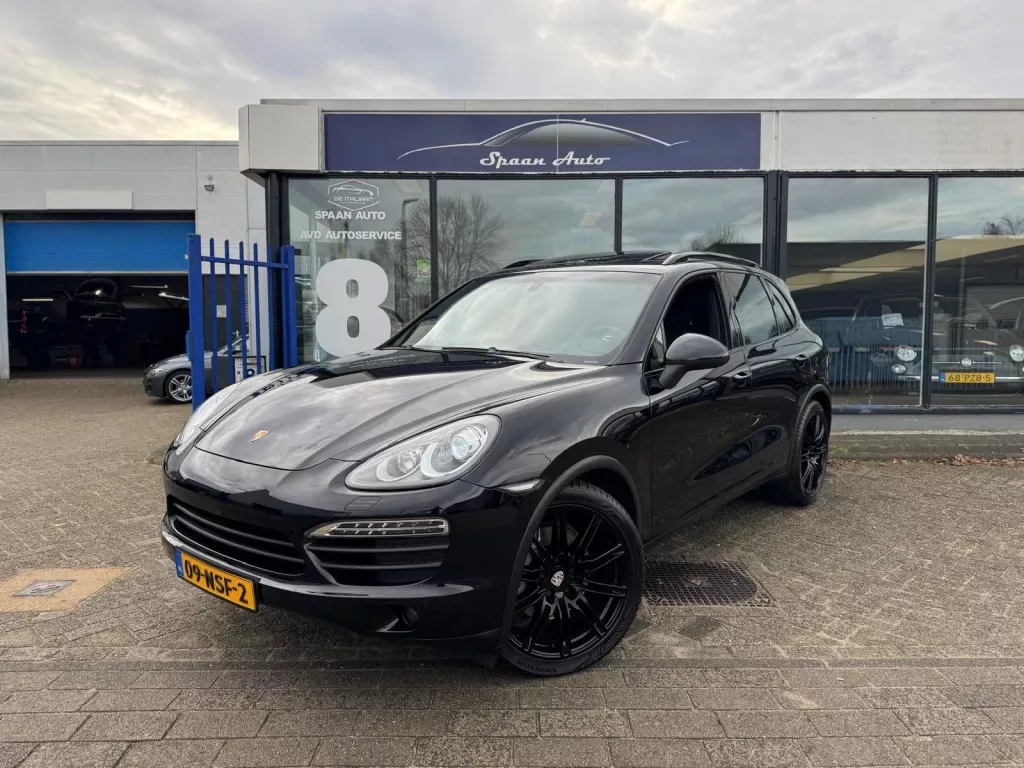 Porsche Cayenne (2010) — foto 1