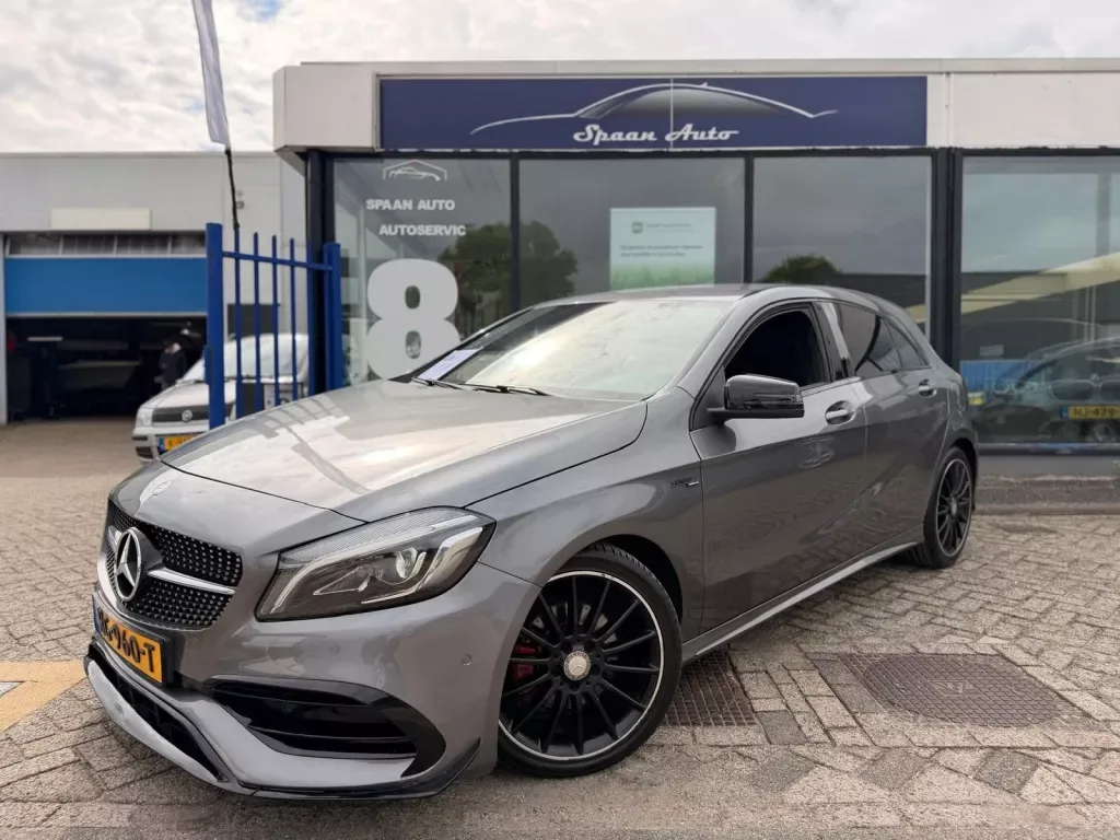 Mercedes-Benz A-Klasse (2016) — foto 1