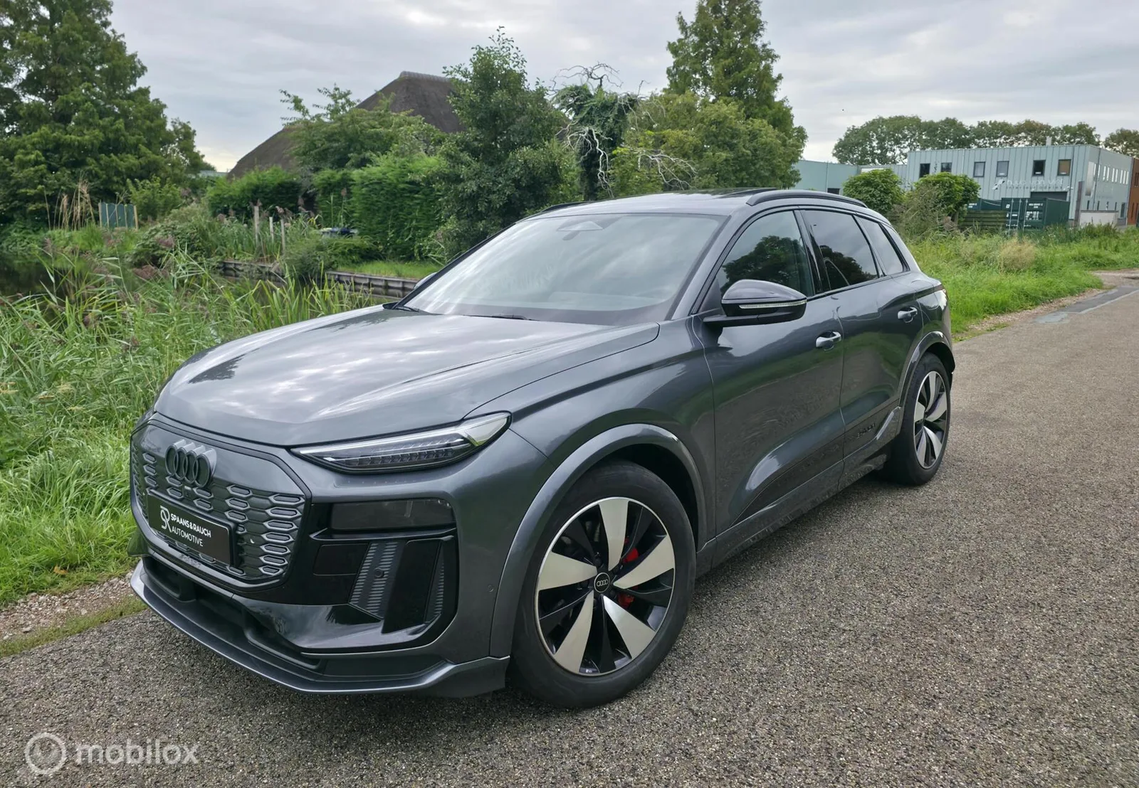 Audi Q6 e-tron (2025) — foto 1