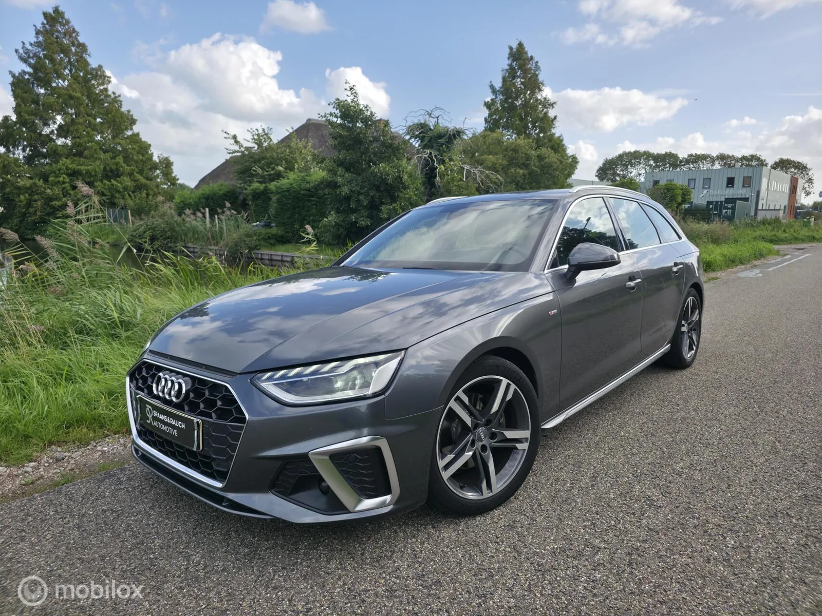 Audi A4 (2020) — foto 1