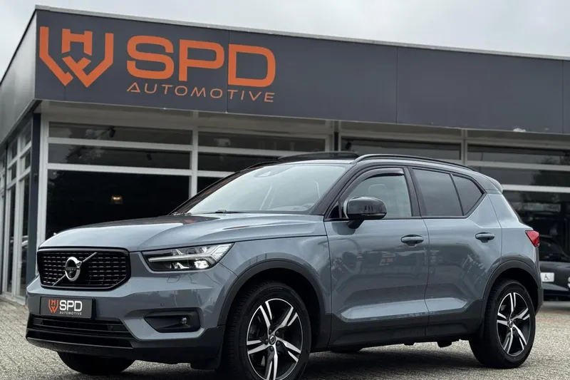 Volvo XC40 (2021)