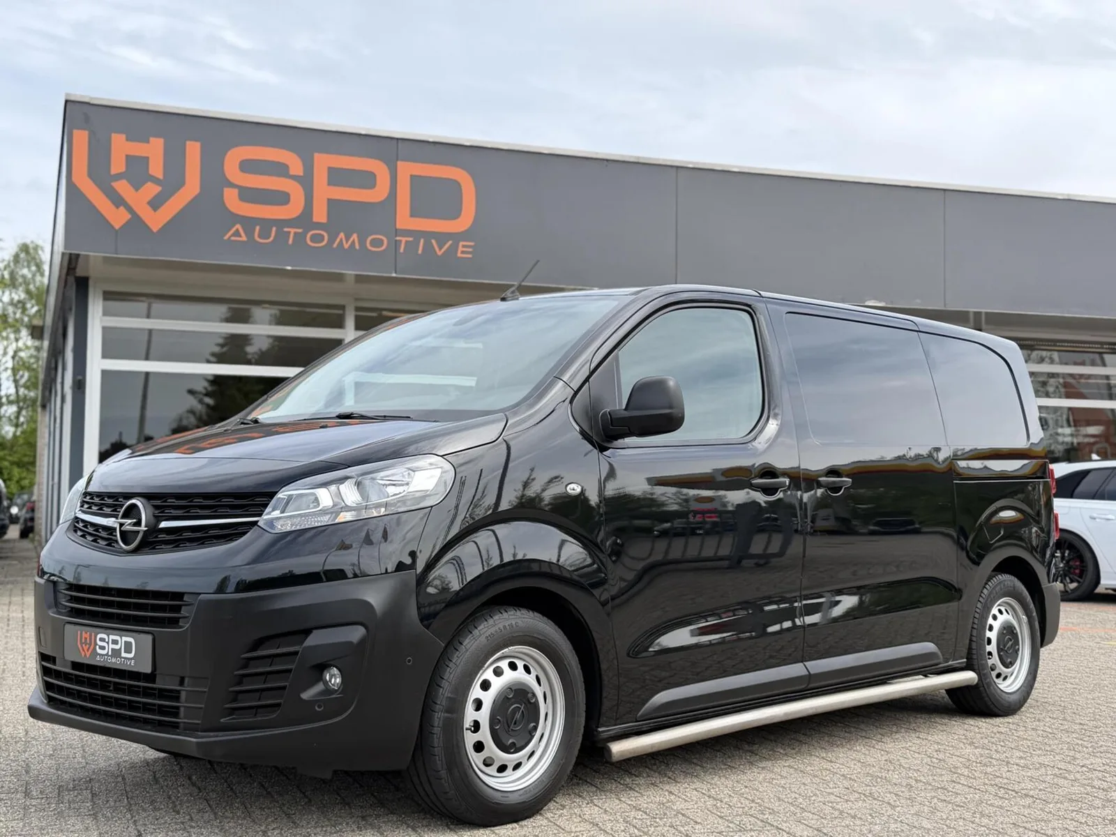 Opel Vivaro (2021) — foto 1