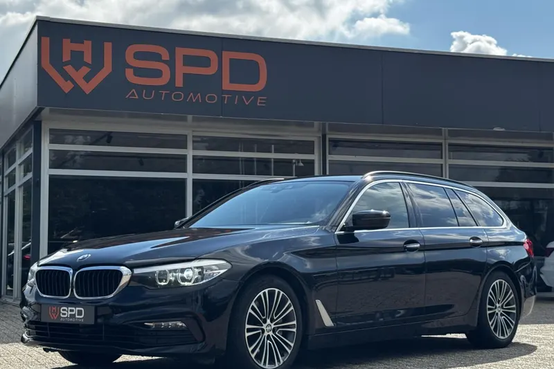 BMW 5 Serie Touring 530i High Executiv (2018)