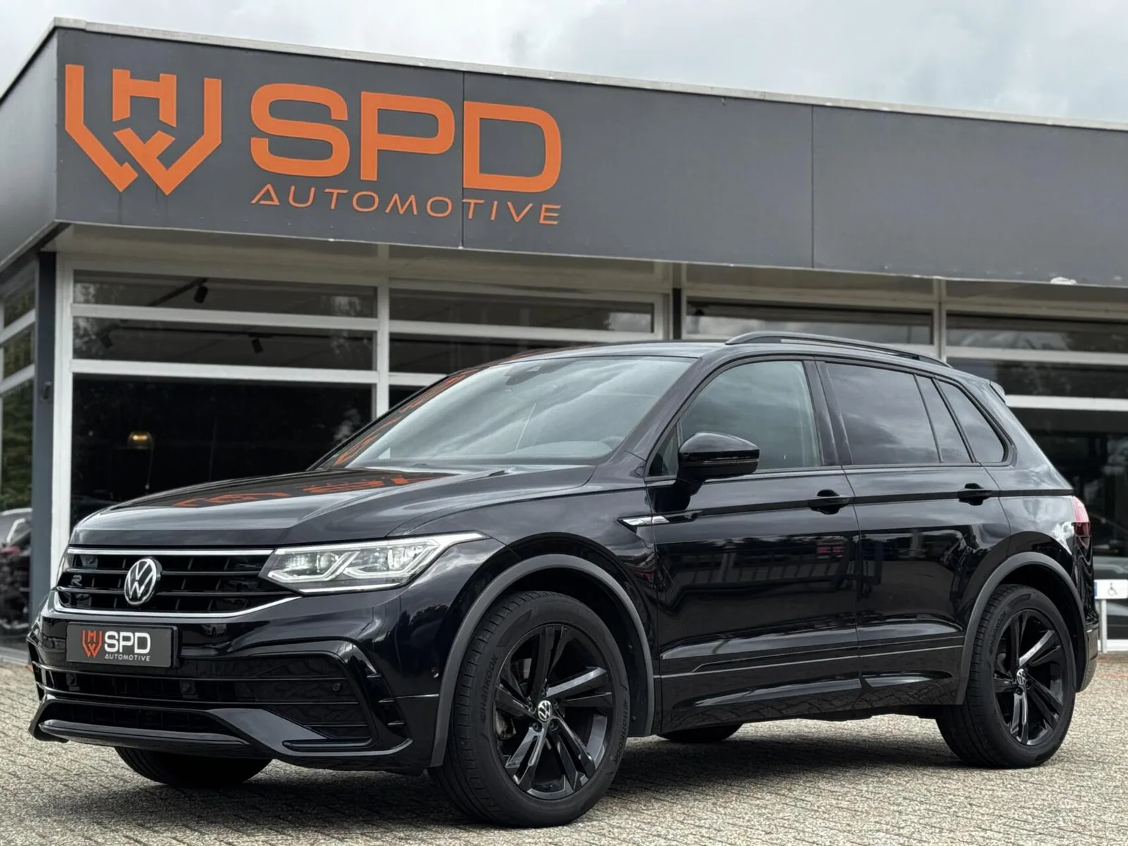 Volkswagen Tiguan (2021) — foto 1