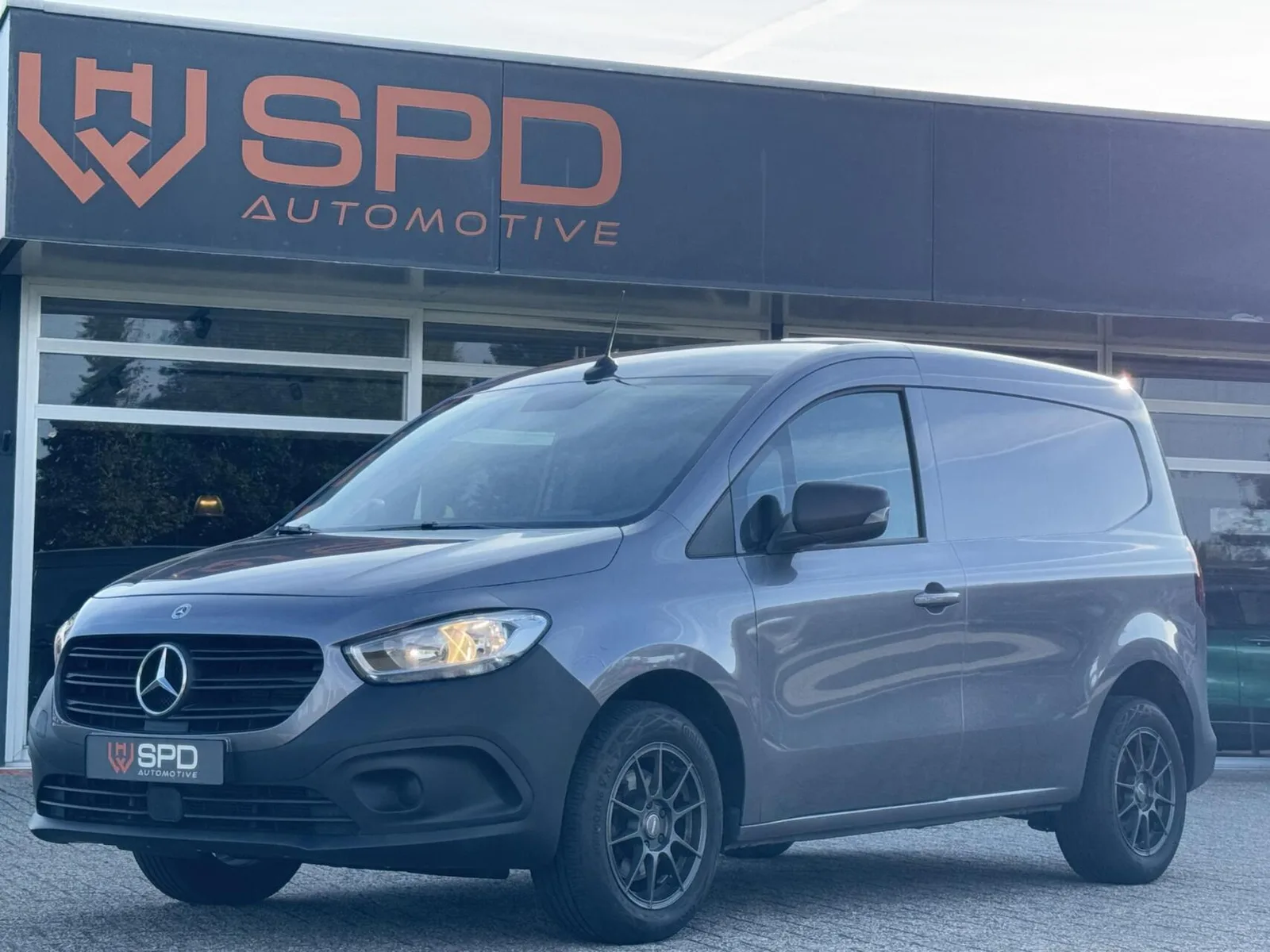Mercedes-Benz Citan (2024) — foto 1