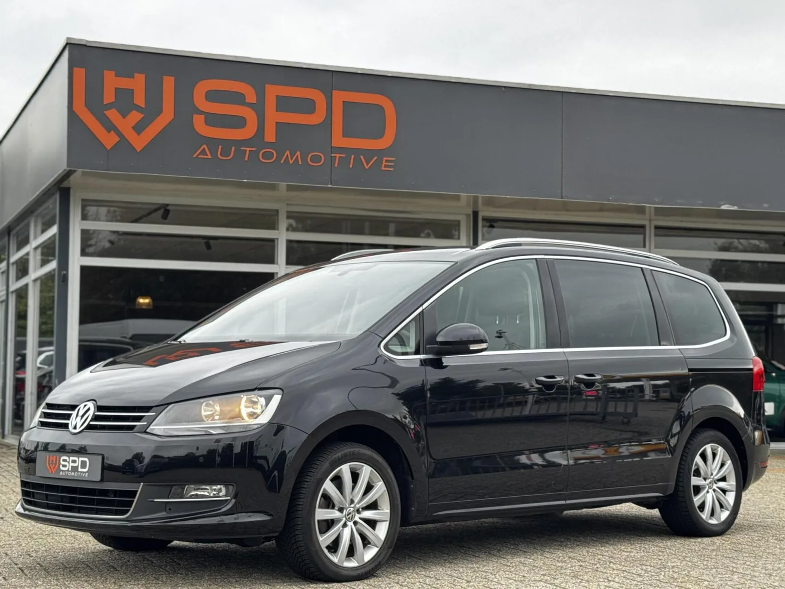 Volkswagen Sharan (2013) — foto 1