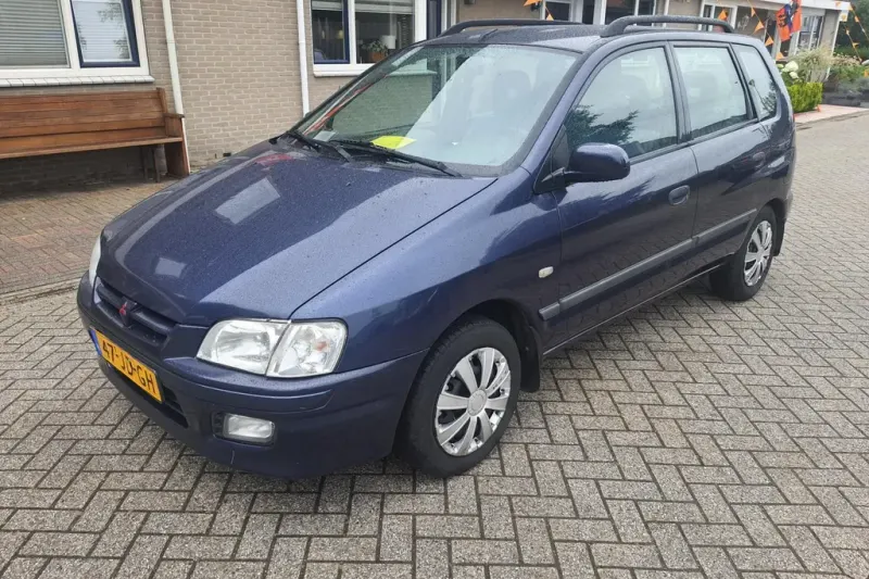 Mitsubishi Space Star (2002)
