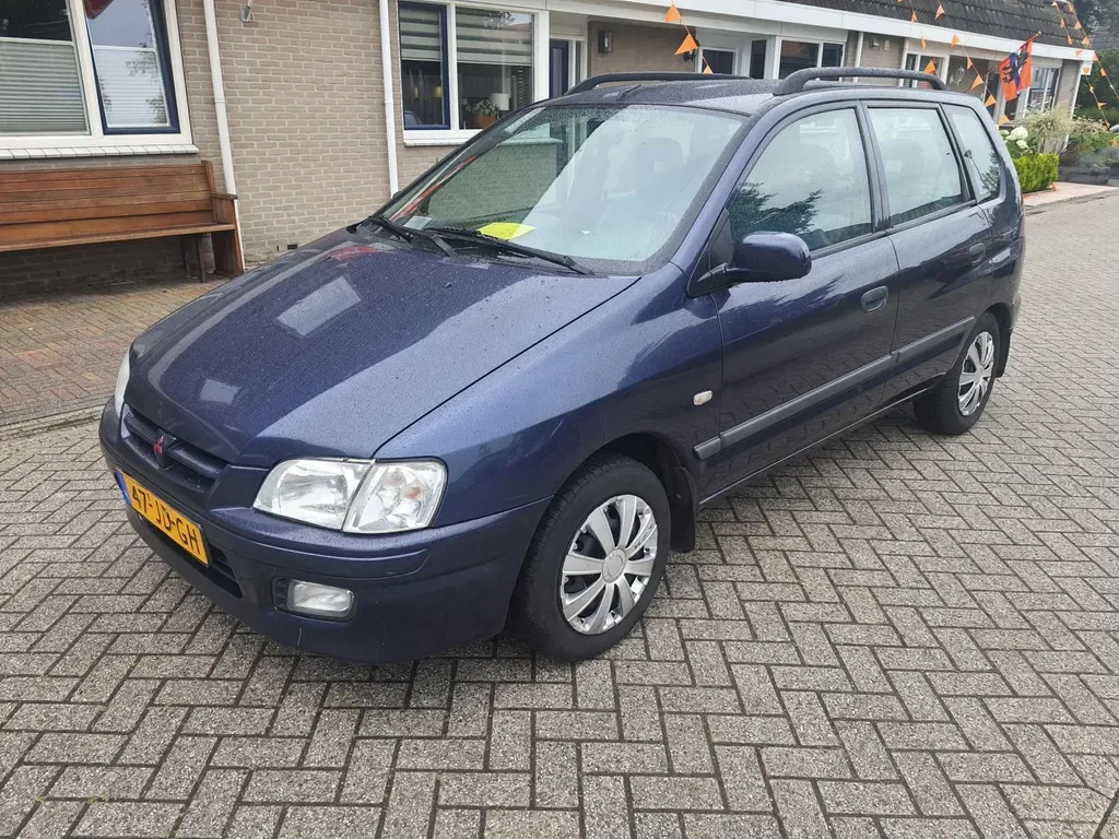 Mitsubishi Space Star (2002) — foto 1