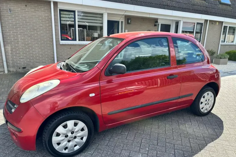Nissan Micra (2005)