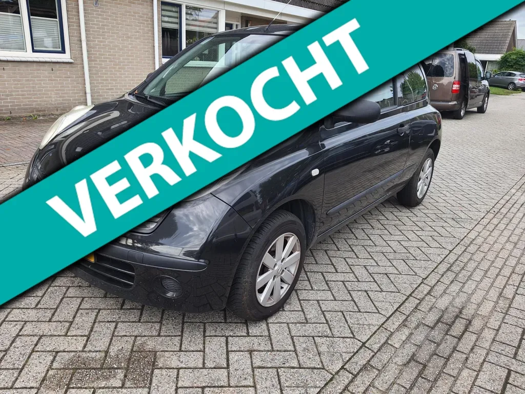 Nissan Micra (2005) — foto 1