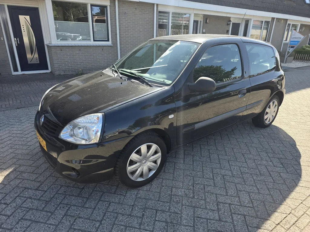 Renault Clio (2012) — foto 1