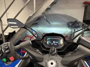Kawasaki Ninja 7 Hybrid (2025) — foto 1