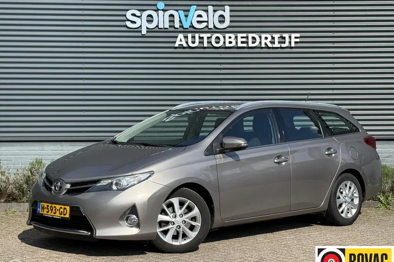 Toyota Auris (2013)