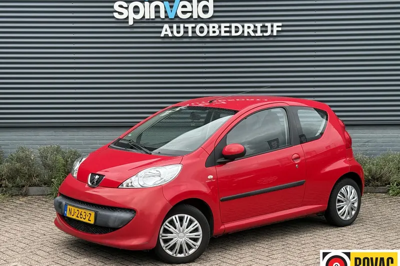 Peugeot 107 (2006)