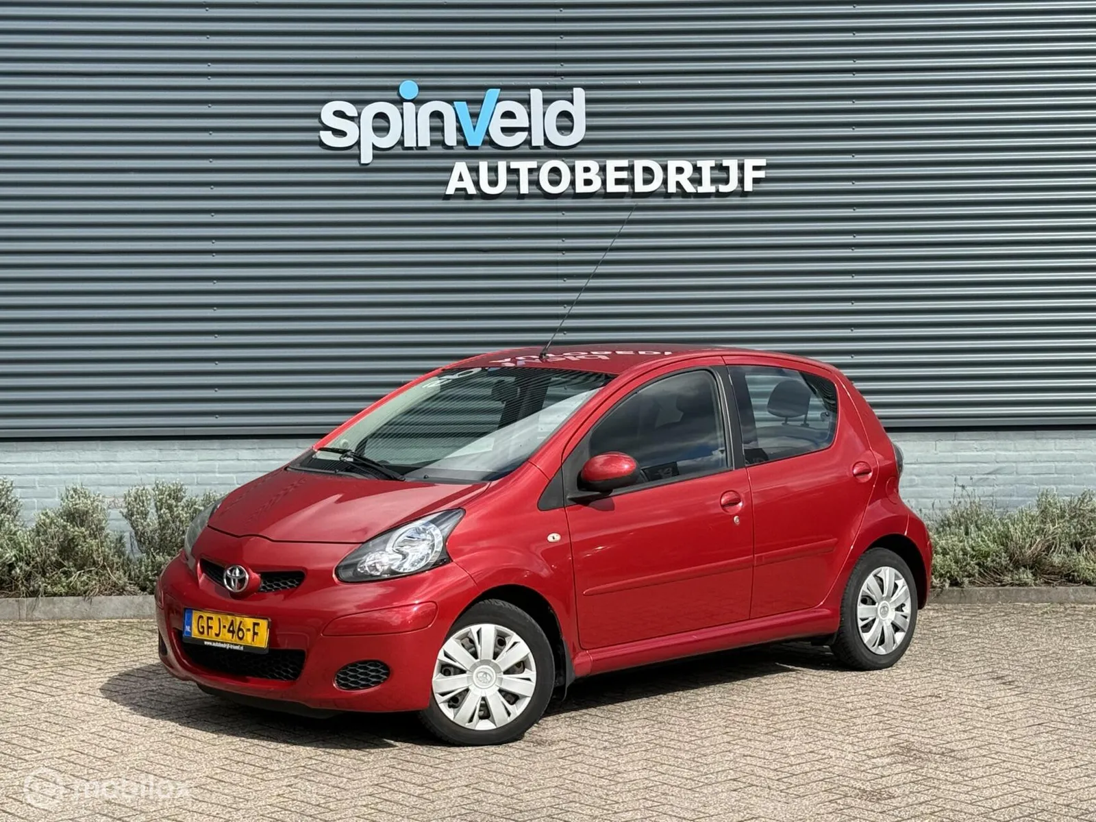 Toyota Aygo (2011) — foto 1