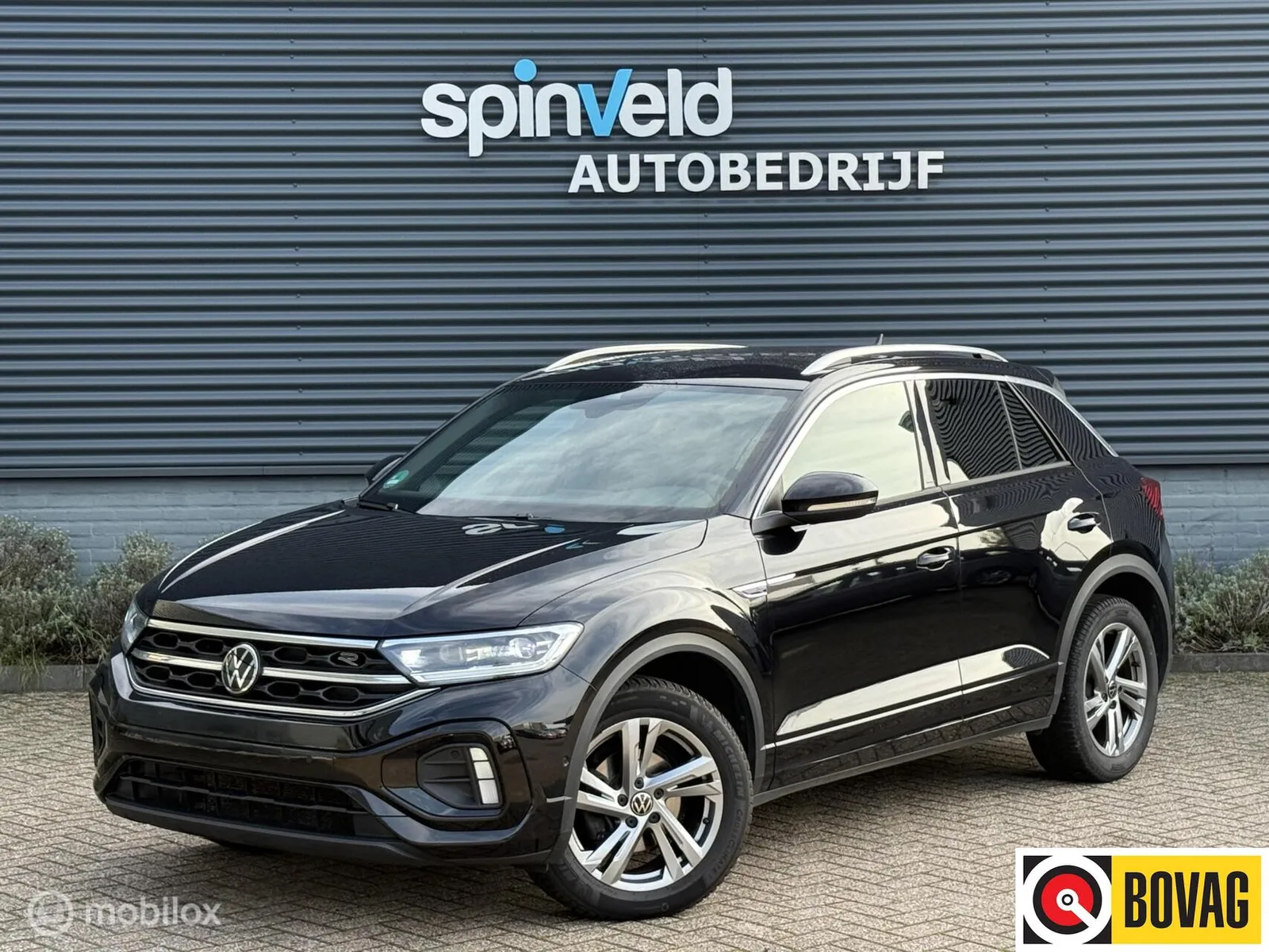 Volkswagen T-Roc (2022) — foto 1