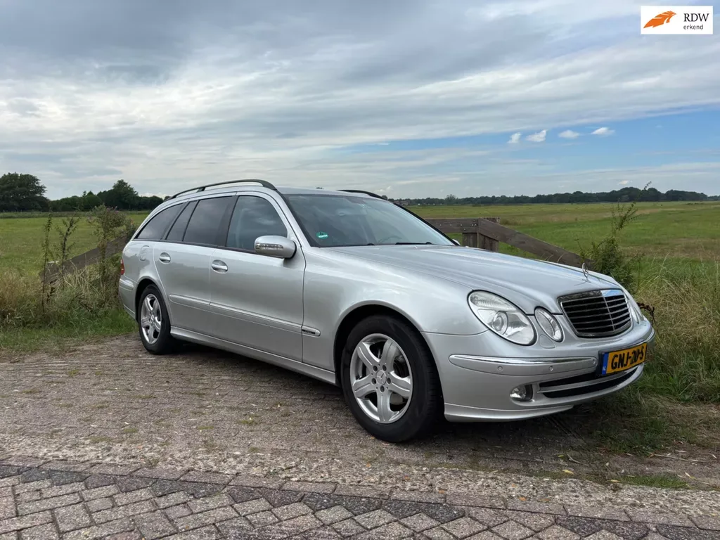 Mercedes-Benz E-Klasse (2005) — foto 1